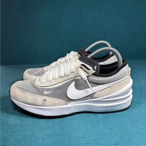 Nike Waffle One  Size 5.5Y/7Women White Lace Up Low Running  shoes